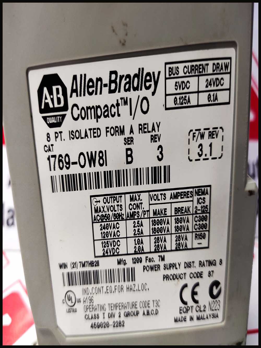 ALLEN-BRADLEY 1769-OW8I SERB COMPACT IO OUTPUT MODULE