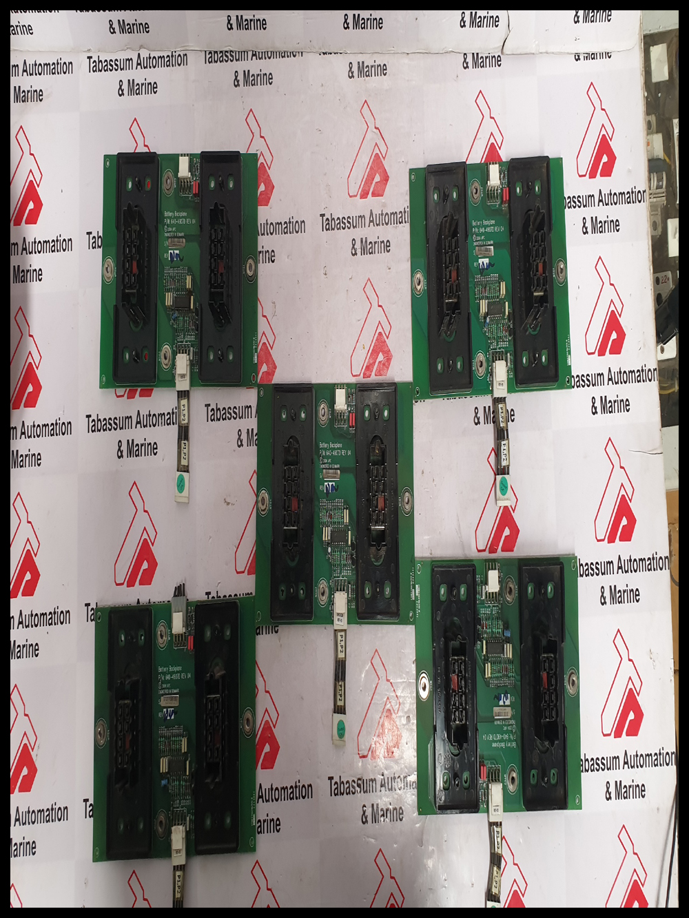 APC 2004 640 4907D REV04 BATTERY BACKPLANE PCB BOARD