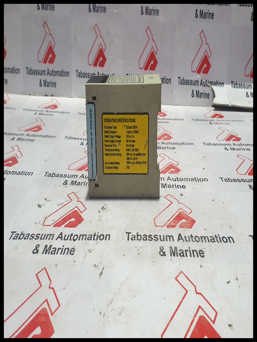 BANNER AT FM 2A MCHINE SAFETY RELAY MODULE
