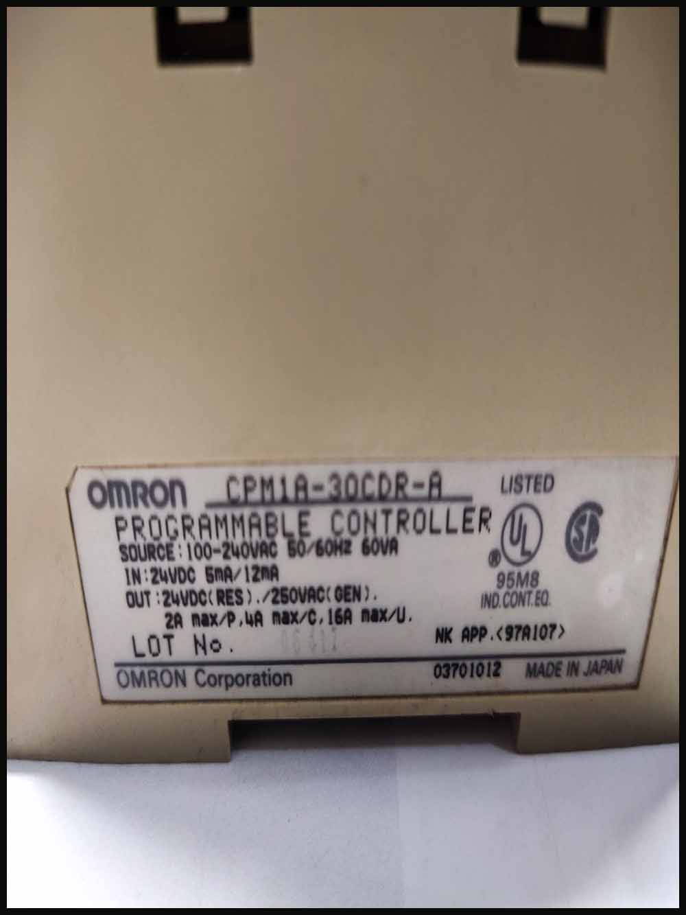 OMRON CPM1A-30CDR-A-V1 PROGRAMMABLE CONTROLLER