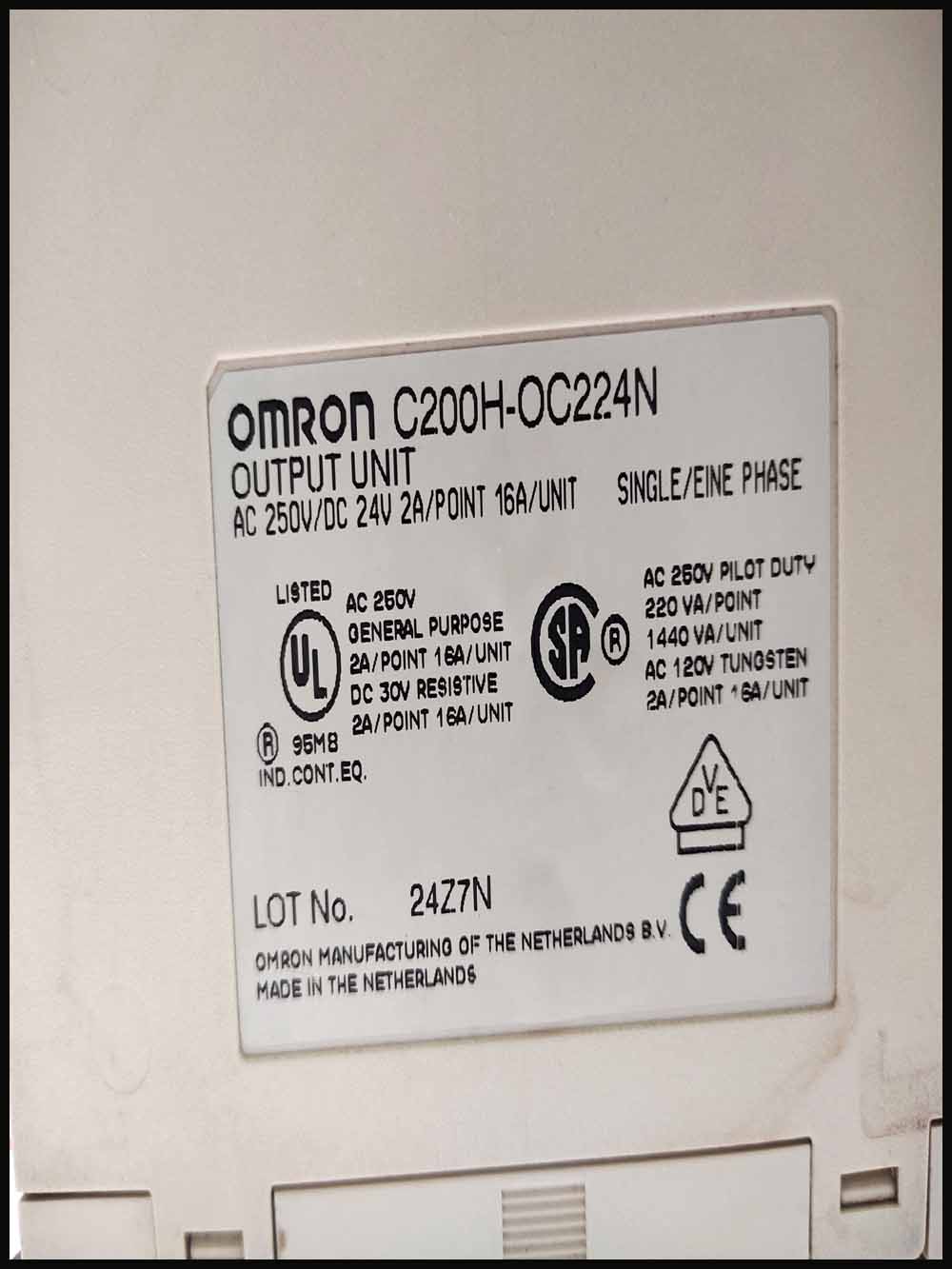 Omron C200H-OC224N PLC Output Card