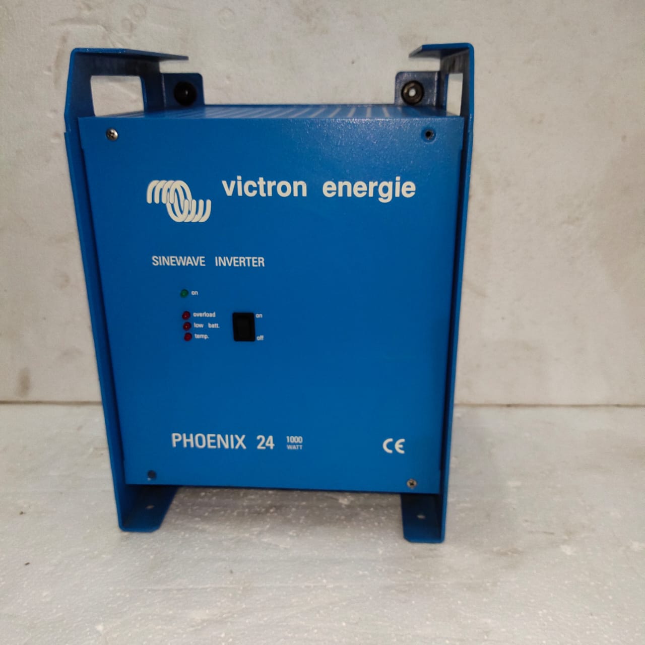 VICTRON ENERGIE PHOENIX 24 INVERTERVICTRON ENERGIE PHOENIX 24 INVERTER MARINE AUTOMATION