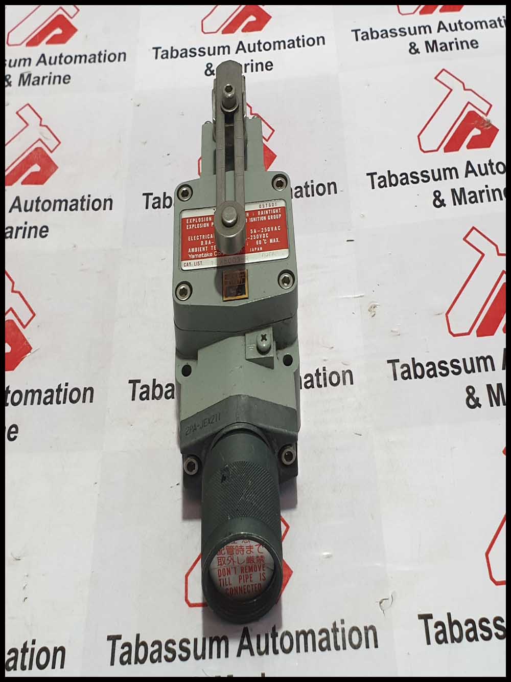 Yamatake 1LX5003-R Explosion Proof Switch Raintight 1LX5003R